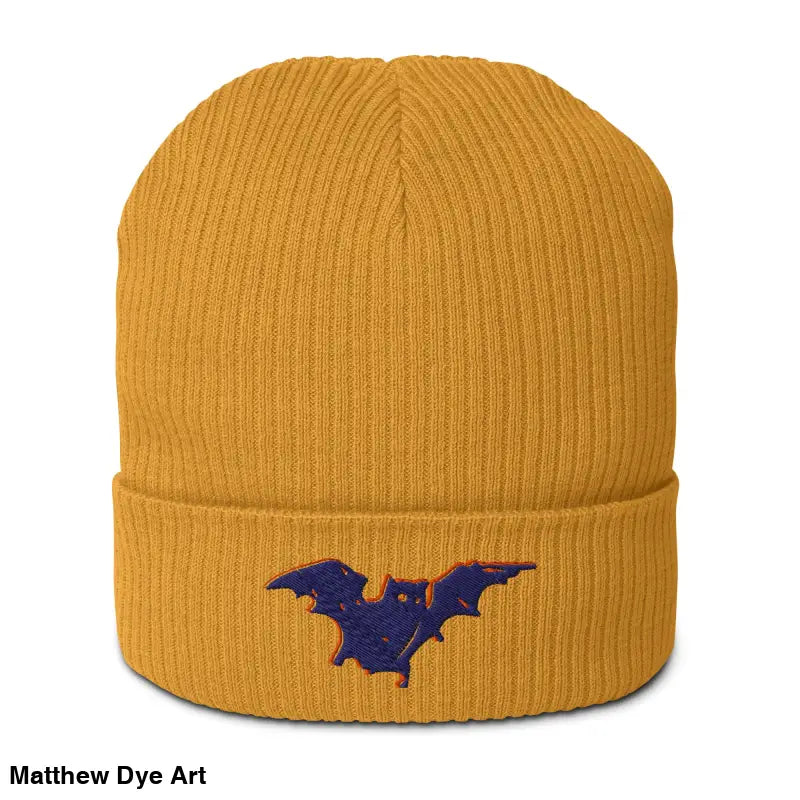 Mustard beanie with bat design, perfect for autumn and Halloween, cozy and eco-friendly