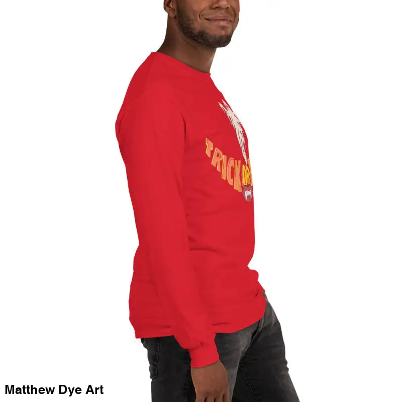 Red long-sleeved Ghostly Grin tee offers spooktacular comfort for Halloween fun