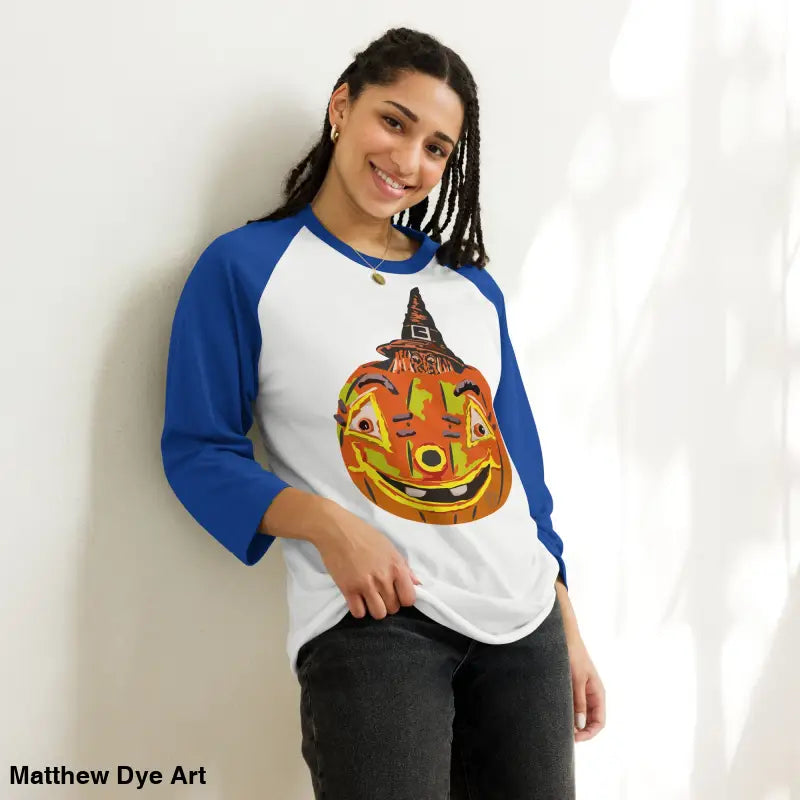 Woman’s stylish raglan shirt featuring charming retro Halloween design for festive wear