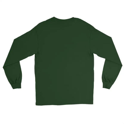 Dark green long-sleeved crew neck shirt for quintessential men’s fashion in timeless style